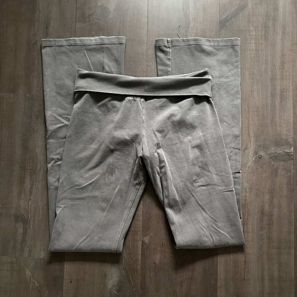 Brandy Melville yoga pants